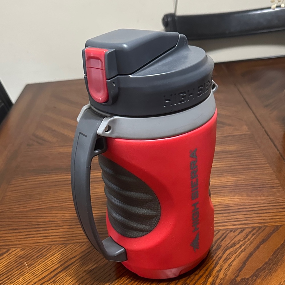 High Sierra Red and Gray Insulated Mug